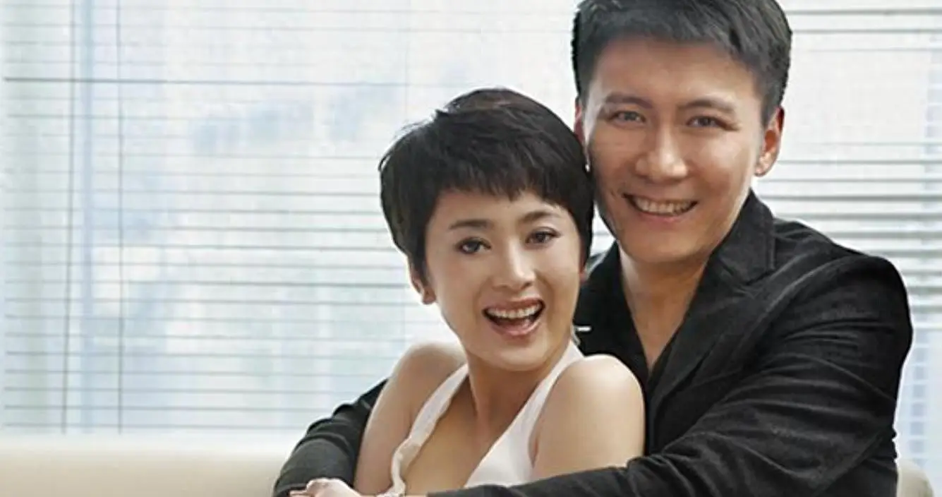 她是最干净的女演员，跟小丈夫结婚18年零绯闻，把婆婆当亲妈对待