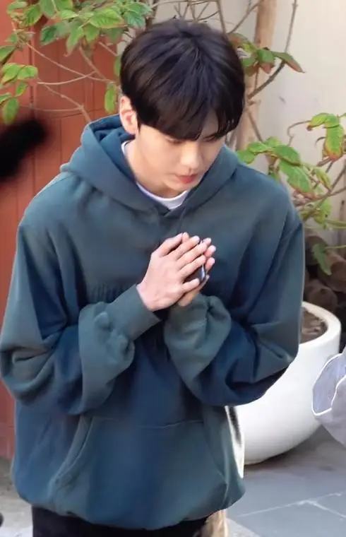 黑榜艺人真实身份揭露_内娱制片人黑榜艺人名单_明星私底黑料其他明星知道吗,