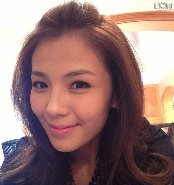刘涛衣带散开